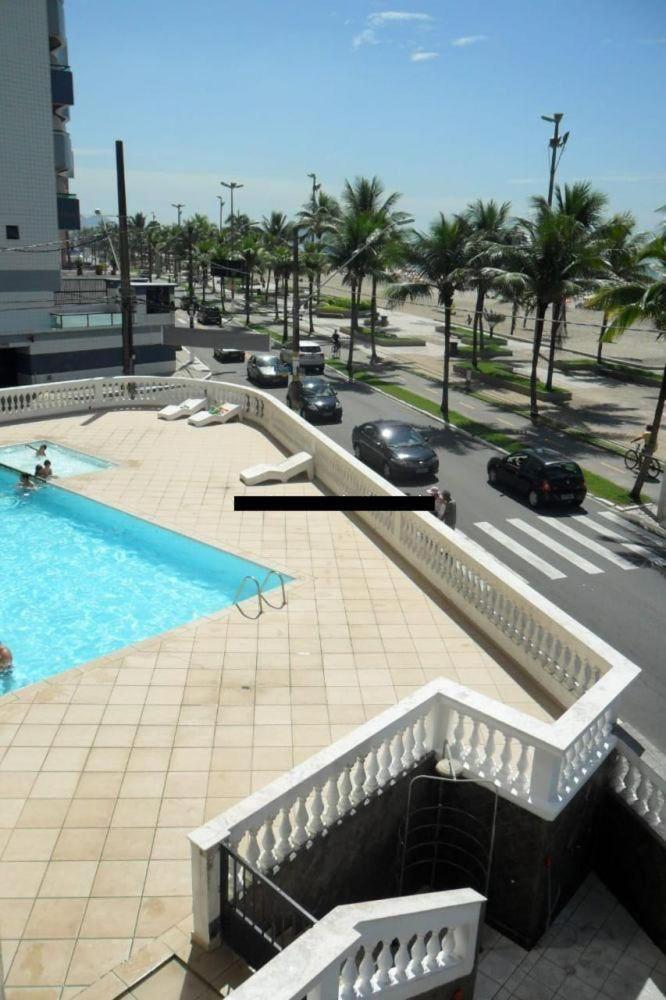 פראייה גראנדה Apartamento Frente Ao Mar Com Varanda E Piscina מראה חיצוני תמונה