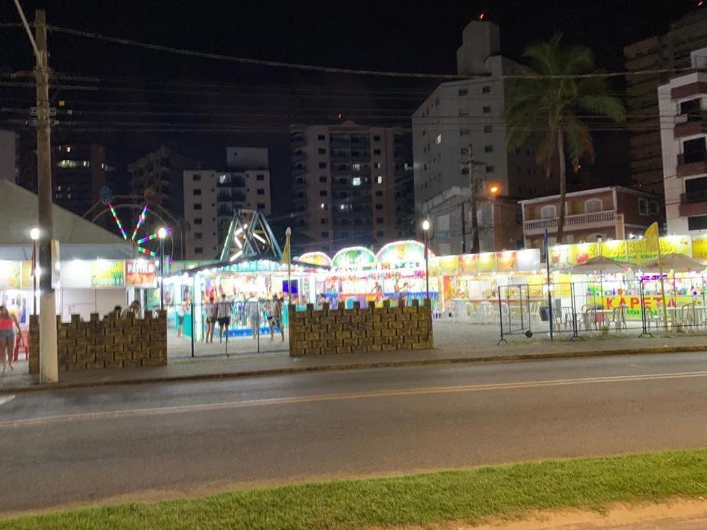 פראייה גראנדה Apartamento Frente Ao Mar Com Varanda E Piscina מראה חיצוני תמונה